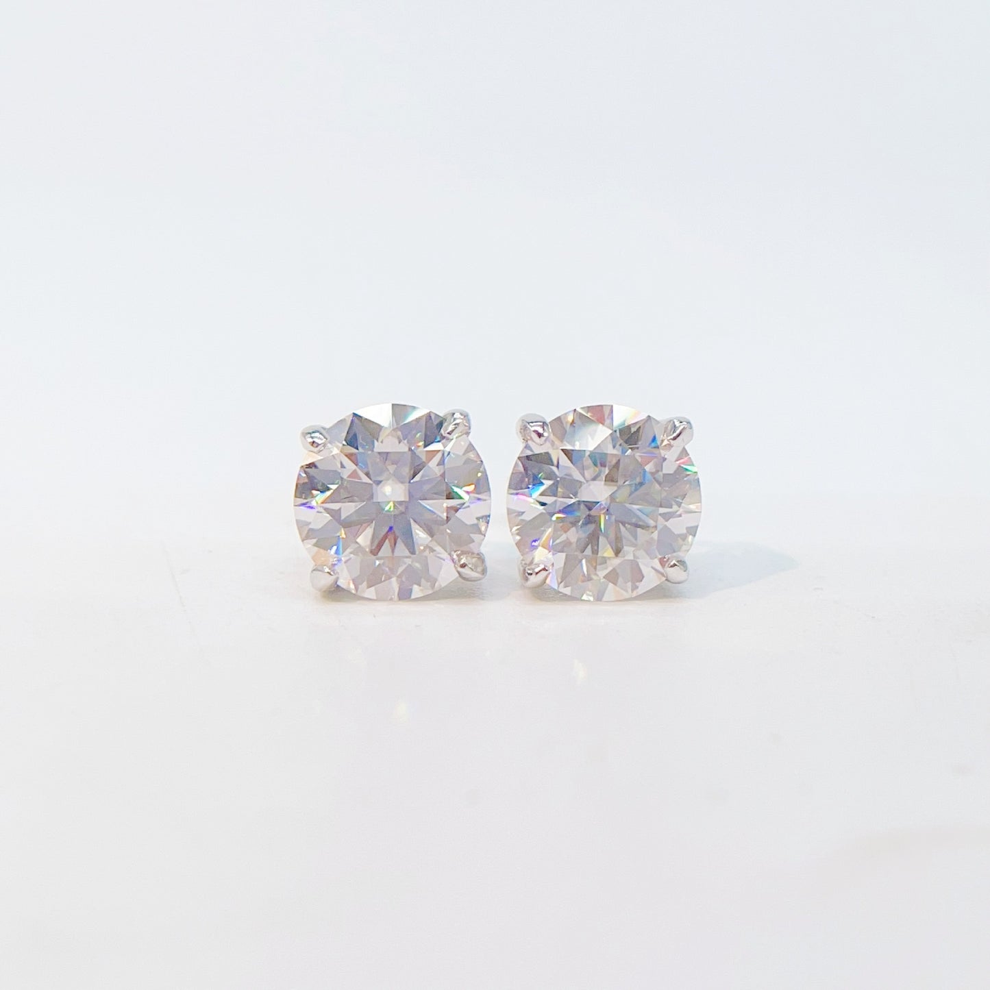 925 Silver Moissanite Stud Earrings Classic Four - claw D Color Single Stone Earrings - Rhyme - and - Chain