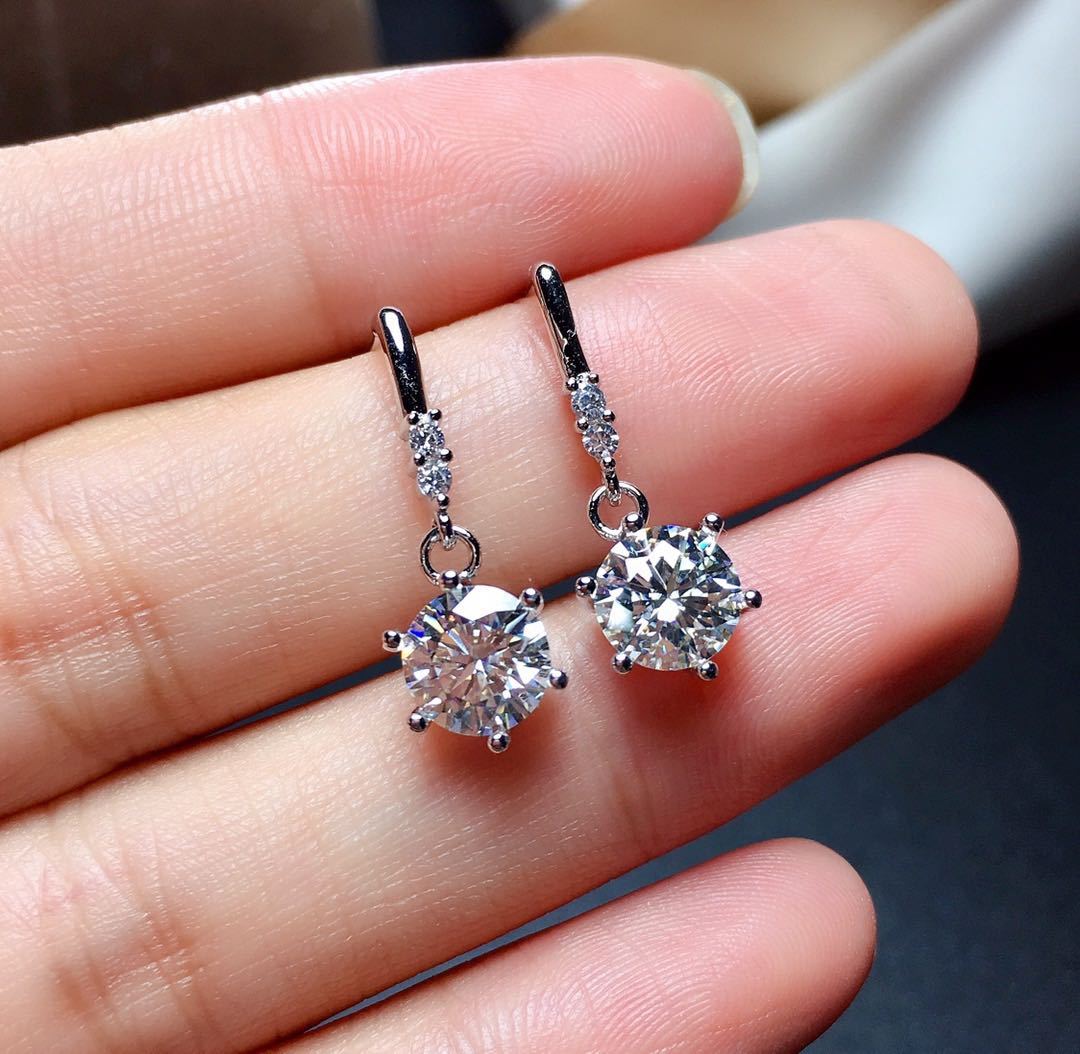 1 Carat Moissanite Diamond Earrings - Rhyme - and - Chain