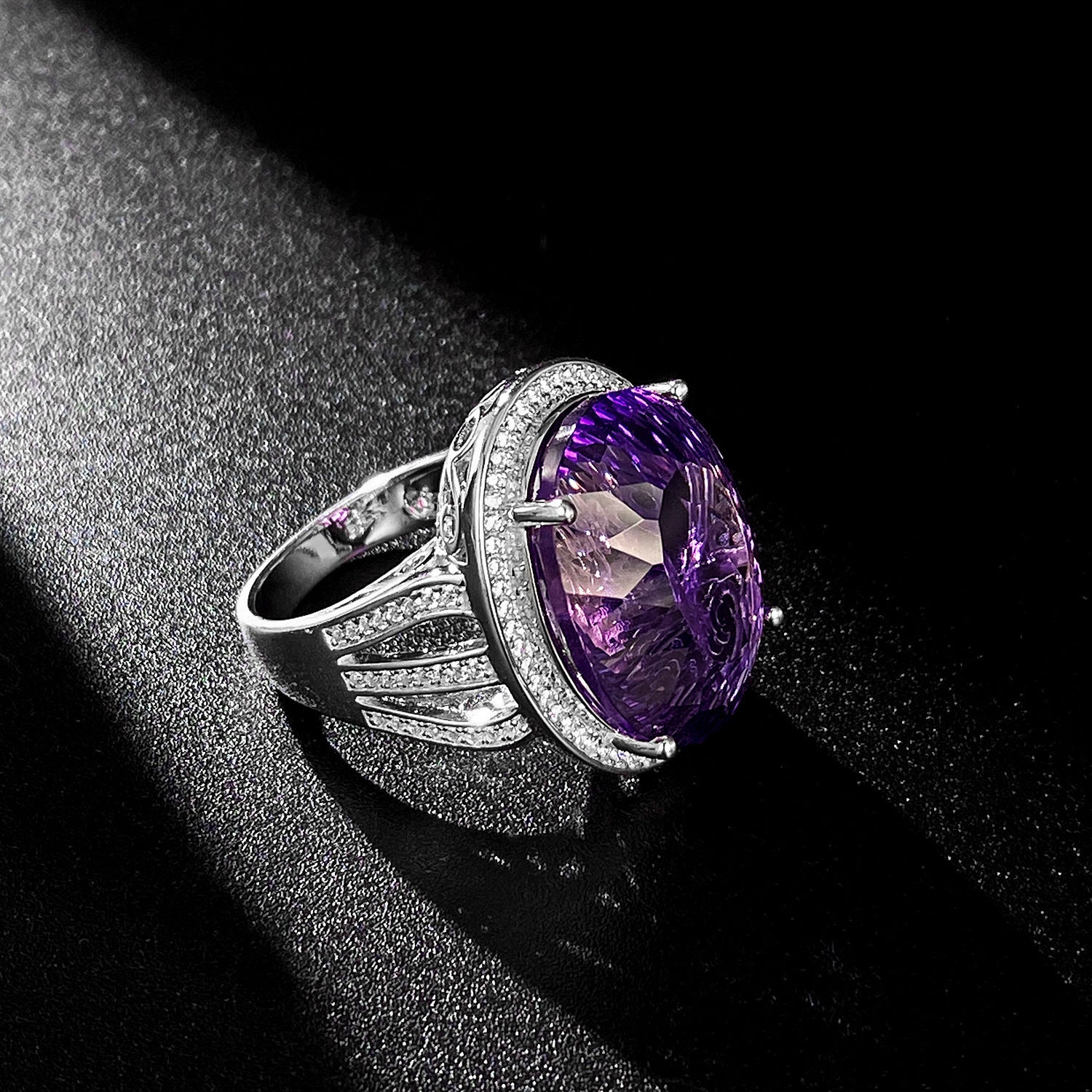 Large Denier Shaped Natural Amethyst Ring S925 Silver Set Crystal - Rhyme - and - Chain