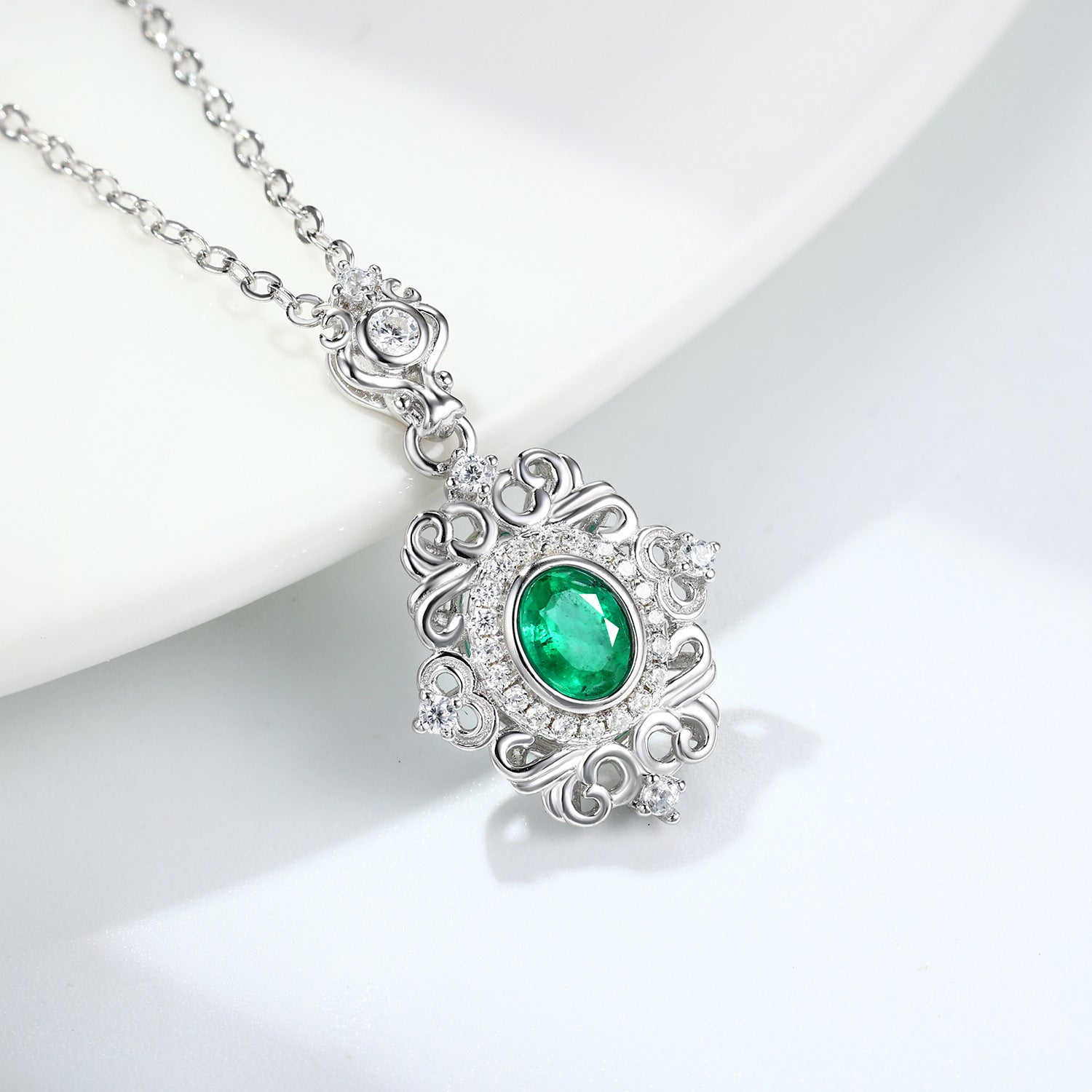 Natrual Emerald Vintage Lace Design S925 Silver Necklace - Rhyme - and - Chain